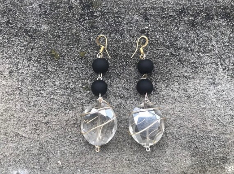 Black Beaded Earrings – I Shop JW